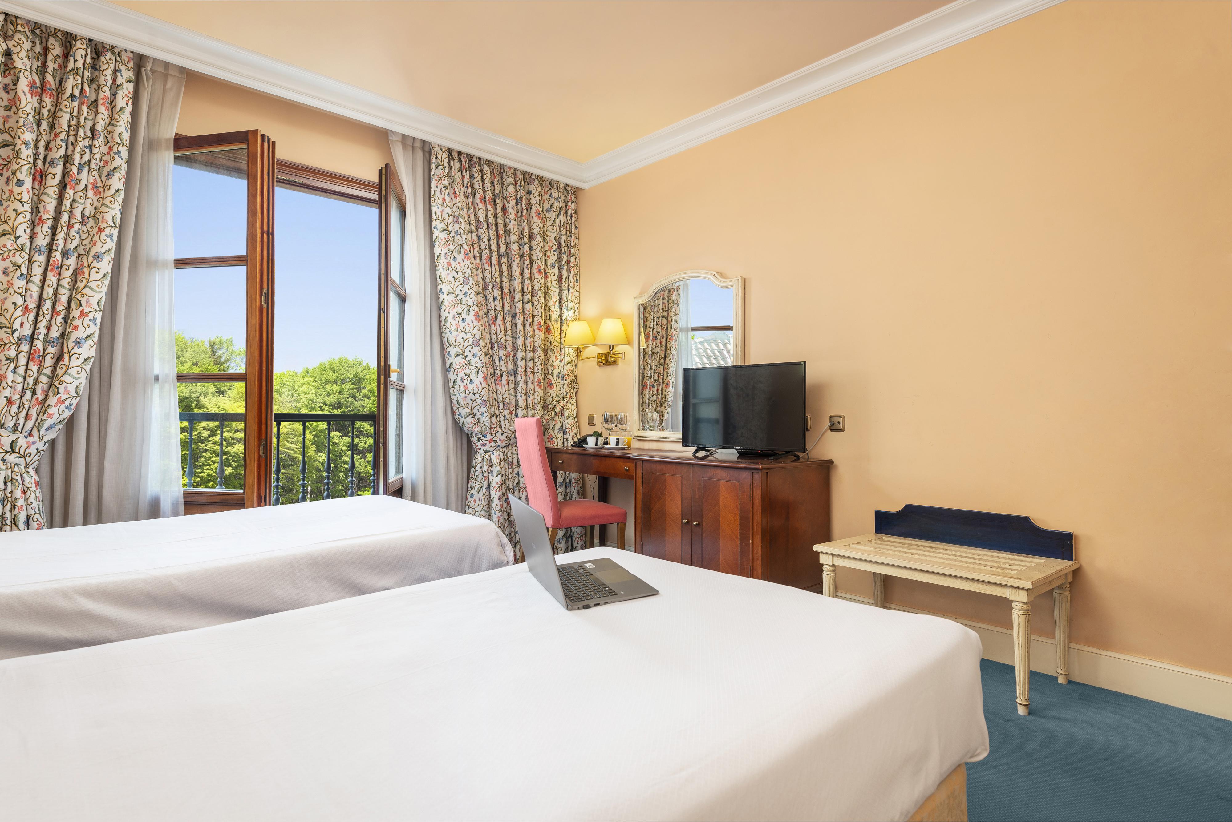 Tryp Bilbao Sondika Hotel Εξωτερικό φωτογραφία
