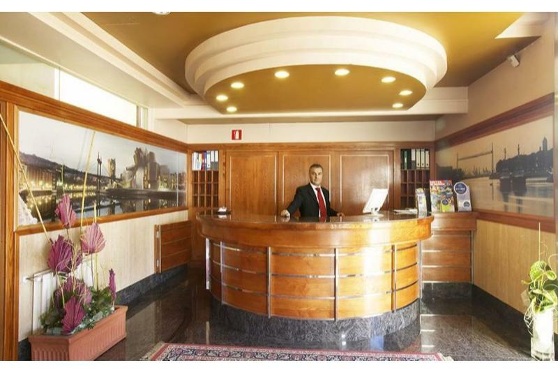 Tryp Bilbao Sondika Hotel Εξωτερικό φωτογραφία